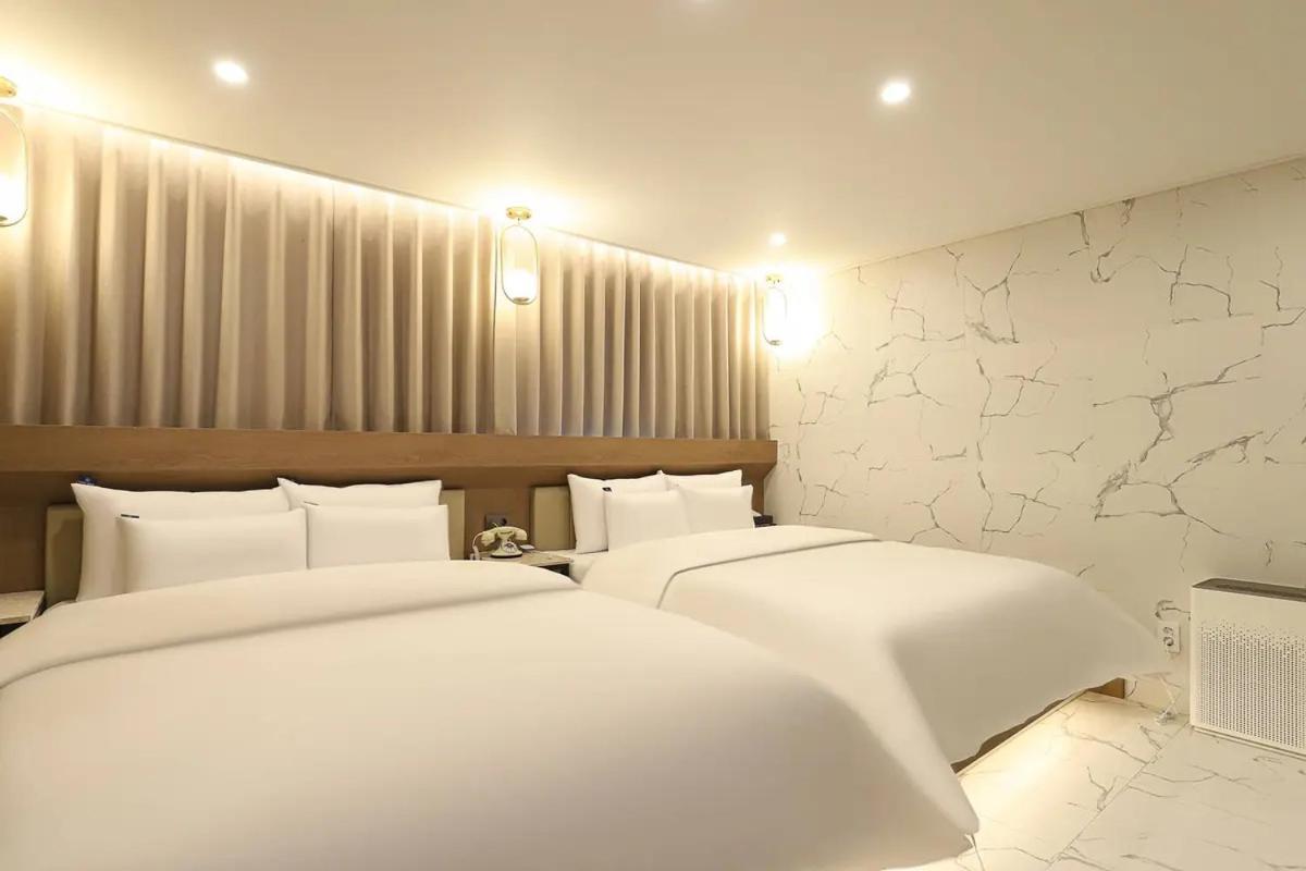 Rosy Hotel Cheongju Exterior photo