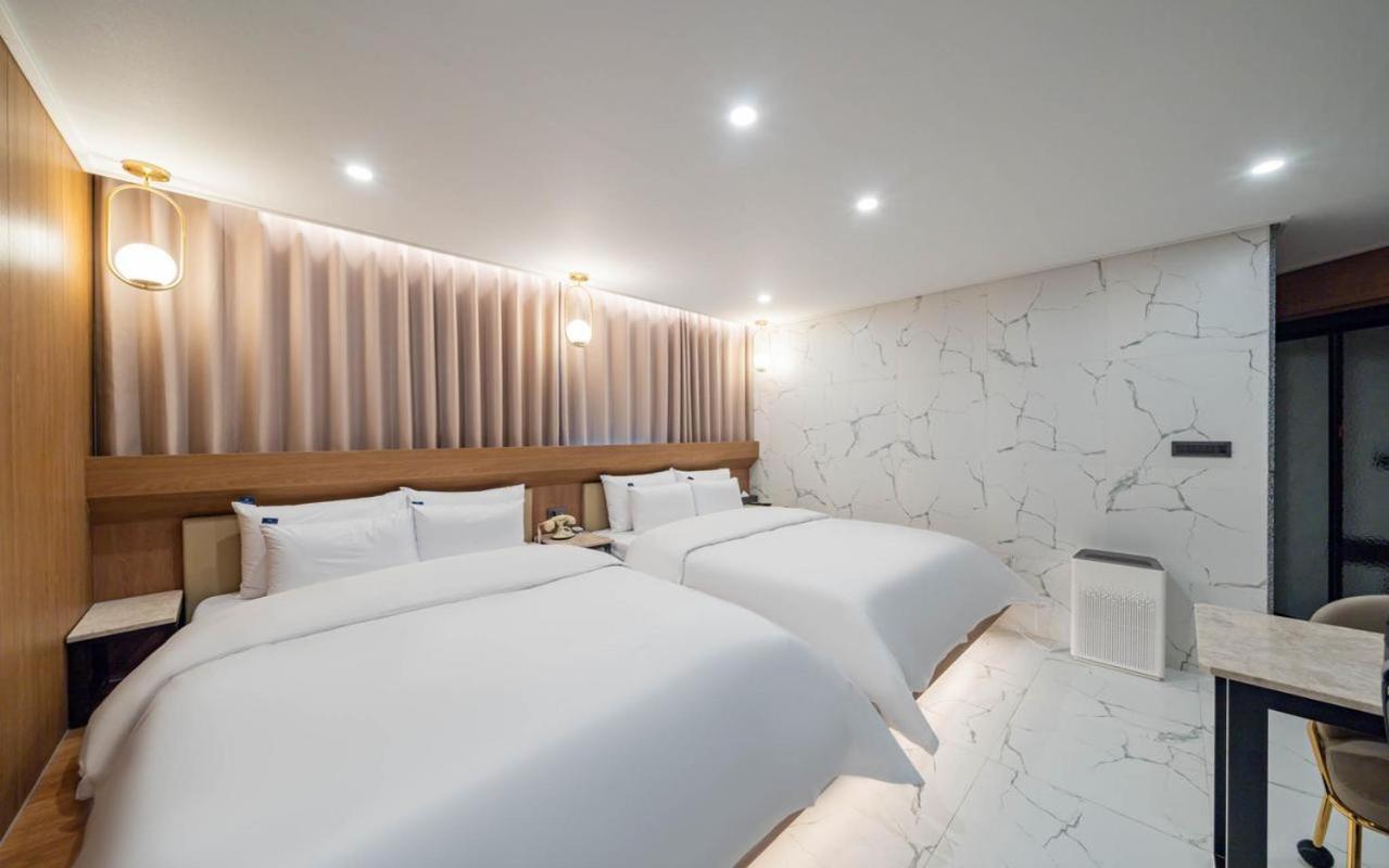 Rosy Hotel Cheongju Exterior photo