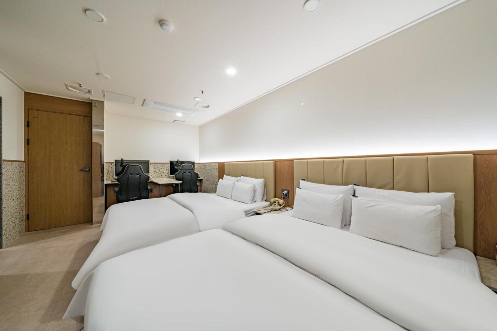 Rosy Hotel Cheongju Exterior photo