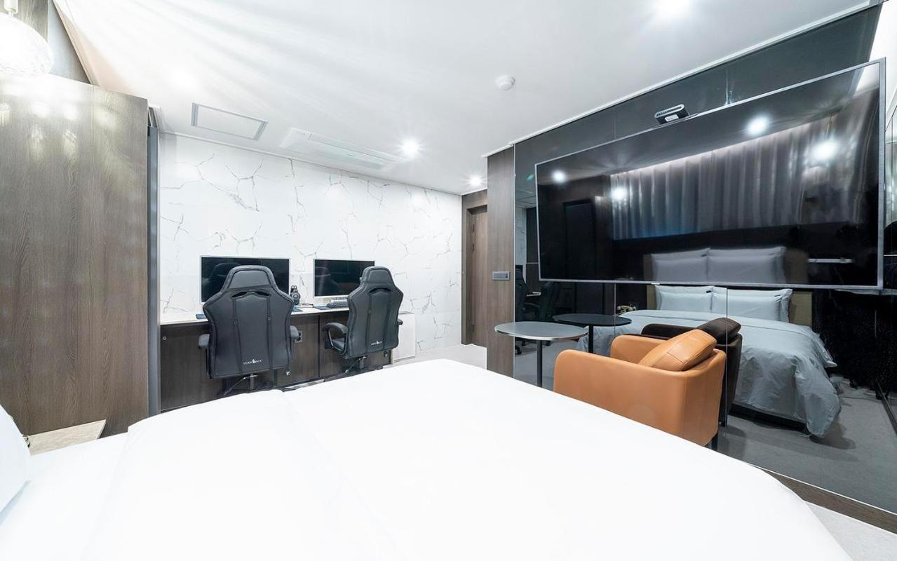 Rosy Hotel Cheongju Exterior photo