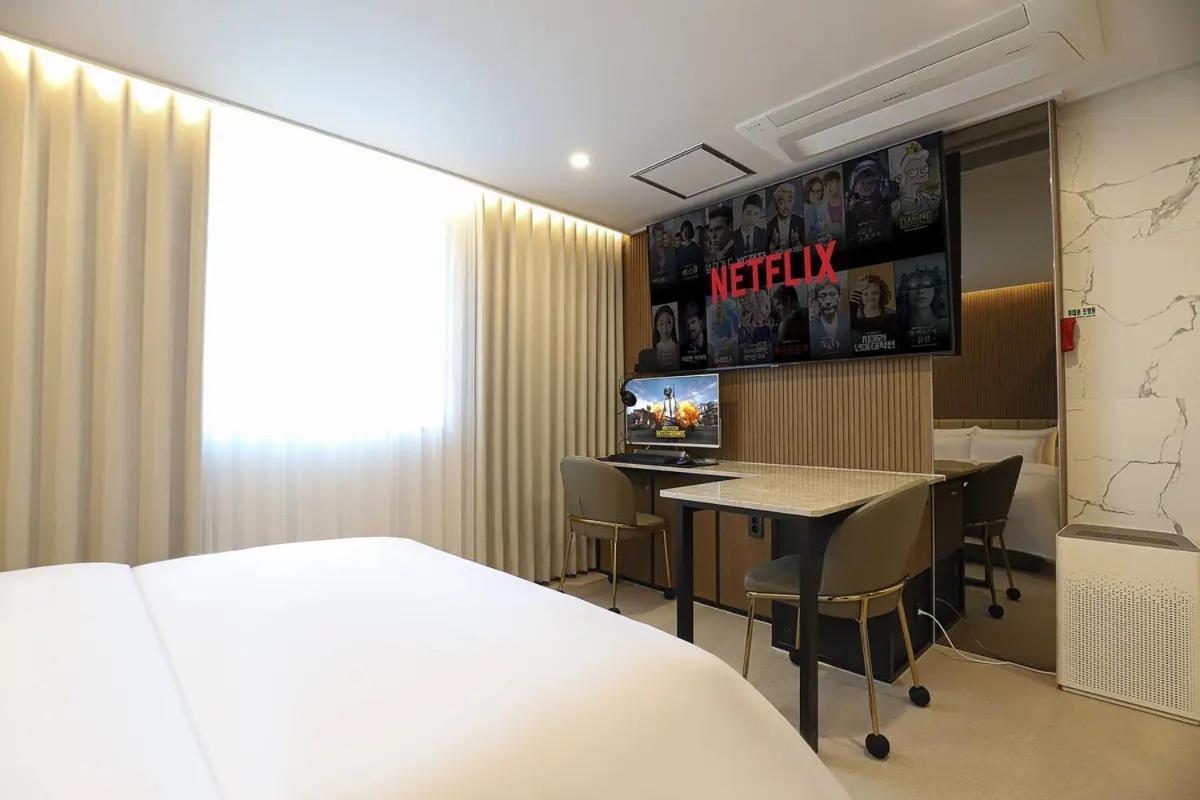 Rosy Hotel Cheongju Exterior photo