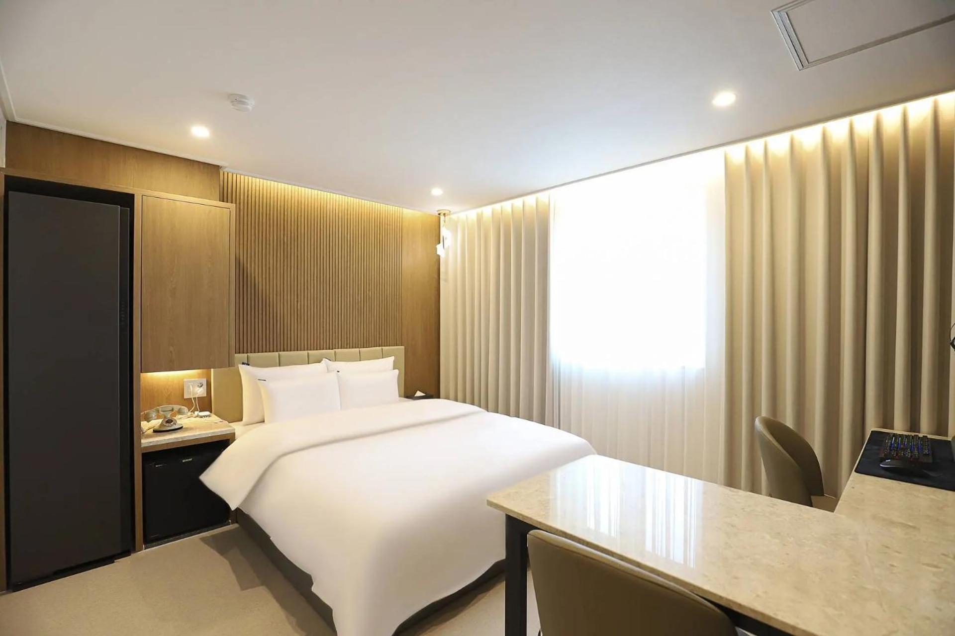 Rosy Hotel Cheongju Exterior photo